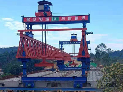 龍門式起重機(jī)